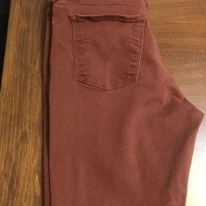 Womens Levi’s classic straight jeans